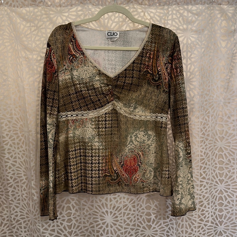 ✨ Vintage Y2K Paisley Shirt - Retro Chic